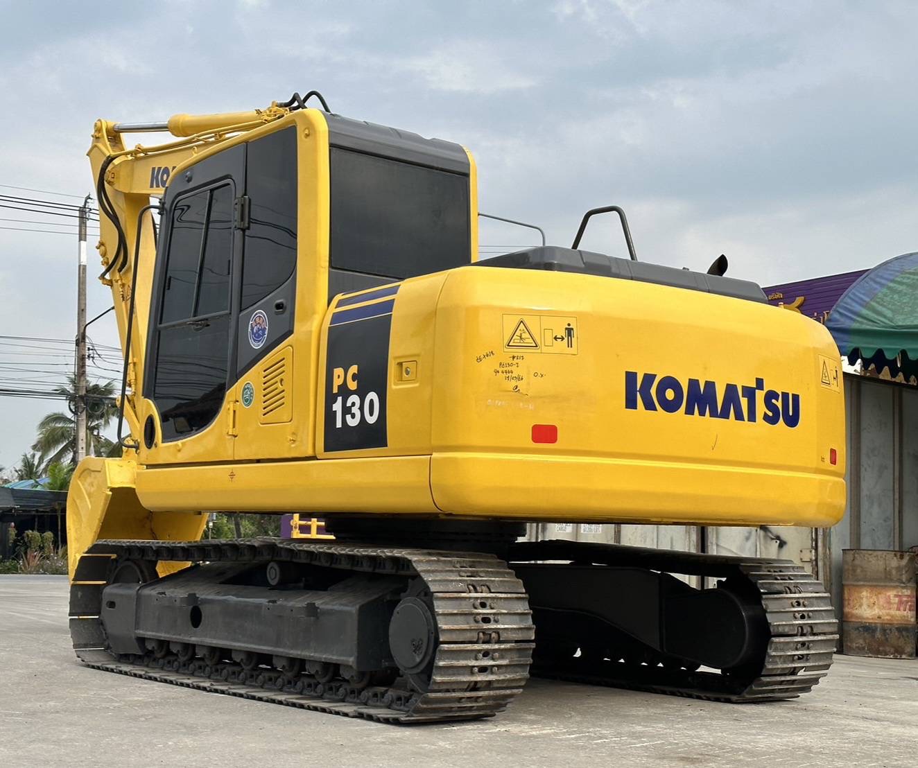 KOMATSU PC 130-7 รถเก่านอก ไฟฟ้าครบ มีลายแย็ก แอร์เย็น เอกสารแจ้งจำหน่าย KOMATSU PC 130-7 รถเก่านอก ไฟฟ้าครบ มีลายแย็ก แอร์เย็น เอกสารแจ้งจำหน่าย