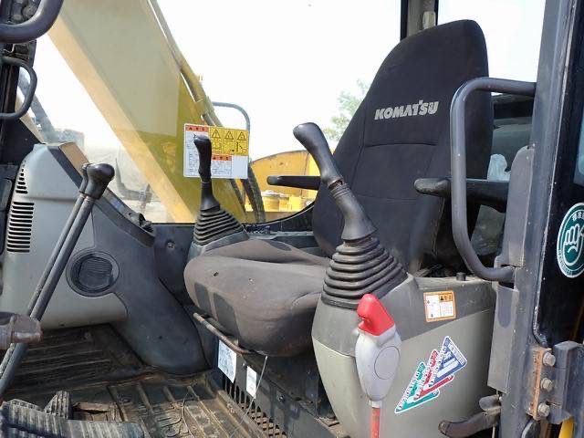 Komatsu PC 70-8 รถเก่านอก ไฟฟ้าครบ เอกสารแจ้งจำหน่าย