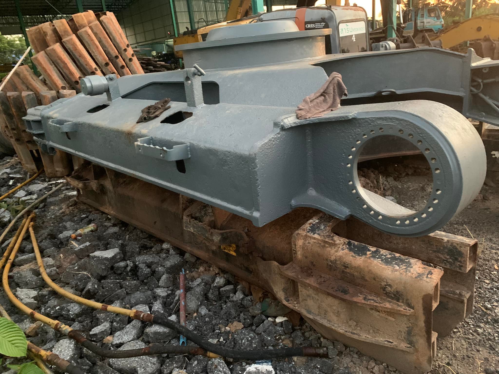 เฟรม แบคโฮ sk200-8 ,sk210-10 mark10 ็Hitachi 5G pc120-3 เฟรม แบคโฮ sk200-8 ,sk210-10 mark10 ็Hitachi 5G pc120-3