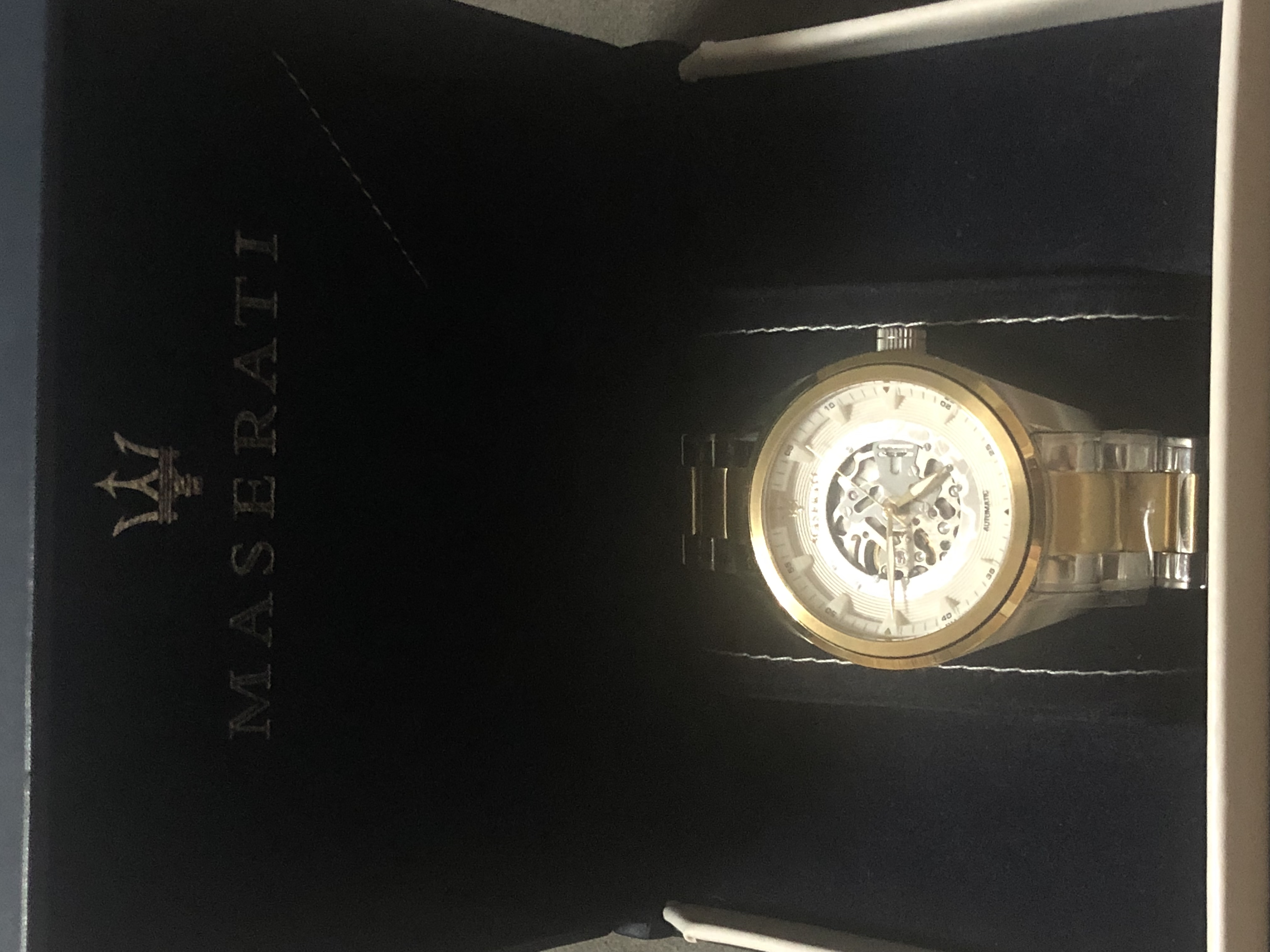 นาฬิกาชาย maserati traguardo atomatic
