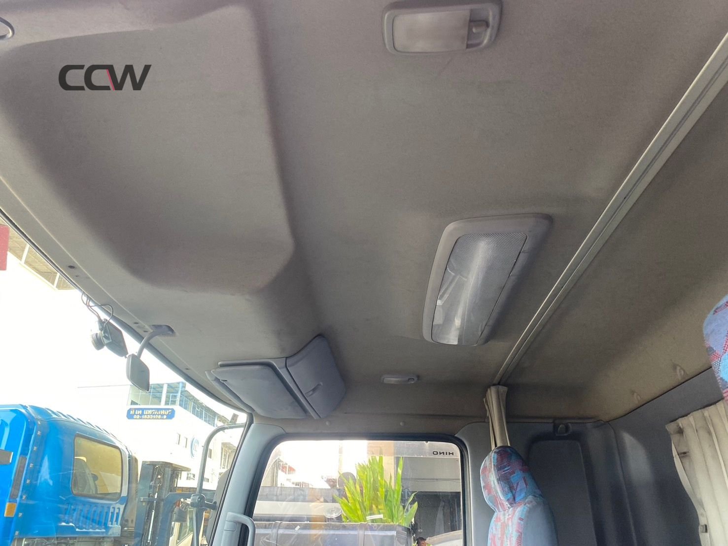 หัวเก๋ง HINO MEGA หัวกว้าง มีที่นอน