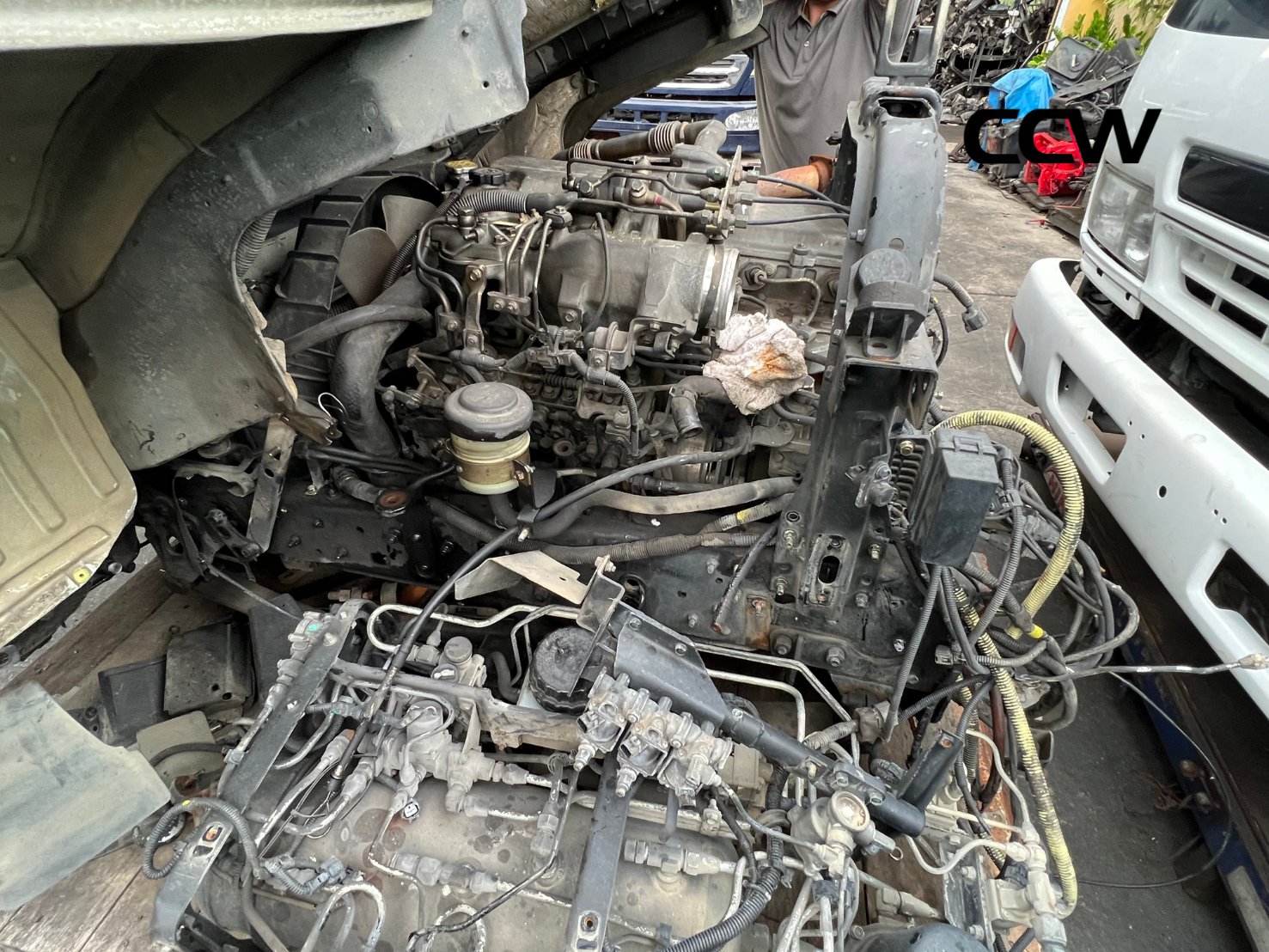 ชุดตัด HINO หน้ายักษ์ 6 ล้อ พร้อมเครื่อง JO7C:175 แรงม้า ชุดตัด HINO หน้ายักษ์ 6 ล้อ พร้อมเครื่อง JO7C:175 แรงม้า