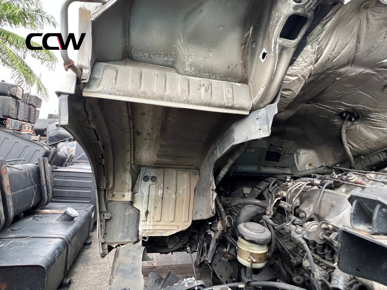 ชุดตัด HINO หน้ายักษ์ 6 ล้อ พร้อมเครื่อง JO7C:175 แรงม้า ชุดตัด HINO หน้ายักษ์ 6 ล้อ พร้อมเครื่อง JO7C:175 แรงม้า