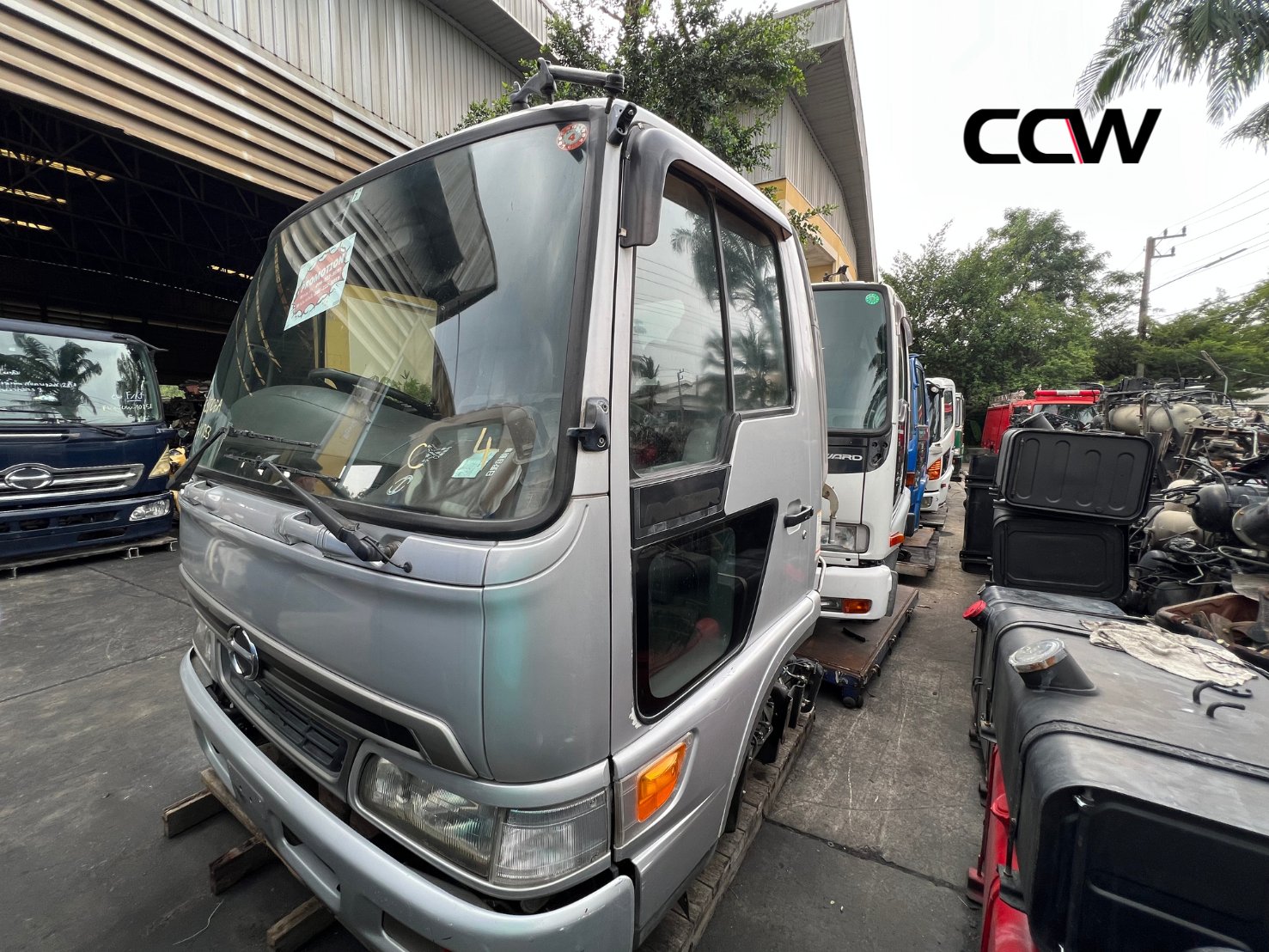 ชุดตัด HINO หน้ายักษ์ 6 ล้อ พร้อมเครื่อง JO7C:175 แรงม้า ชุดตัด HINO หน้ายักษ์ 6 ล้อ พร้อมเครื่อง JO7C:175 แรงม้า