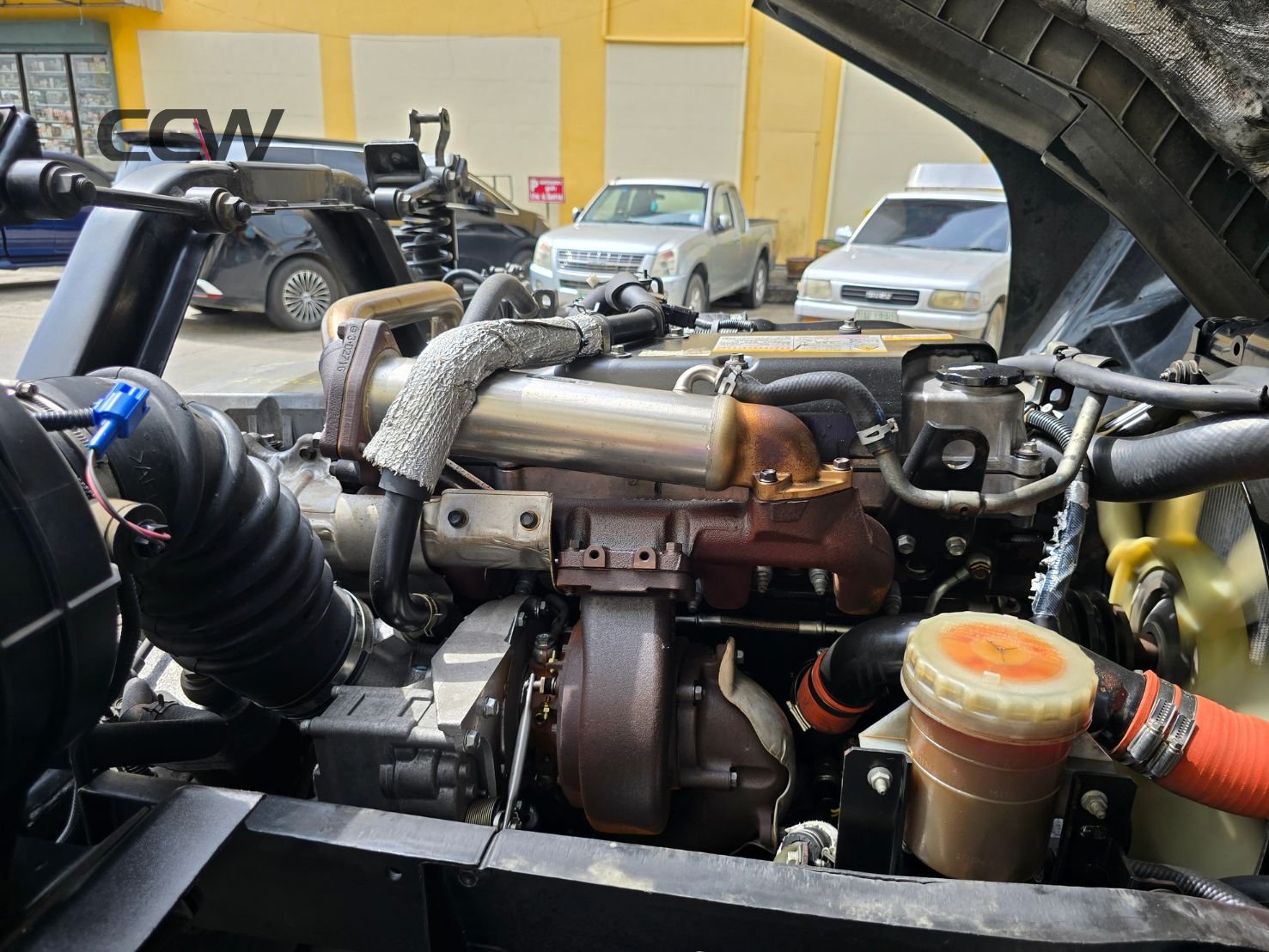 10 ล้อแท่นเตี้ย ISUZU FVZ เครื่อง 6HK1: 260 แรงม้า 10 ล้อแท่นเตี้ย ISUZU FVZ เครื่อง 6HK1: 260 แรงม้า