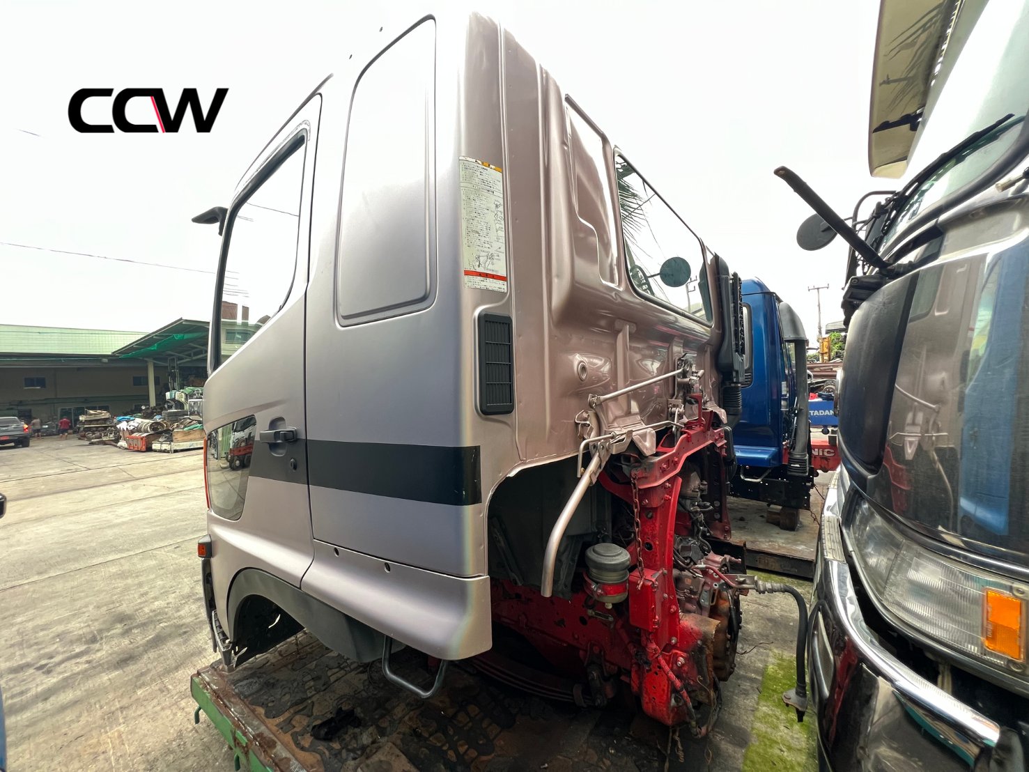 ชุดตัด HINO MEGA หัวกว้าง พร้อมเครื่อง JO8E:270 แรงม้า