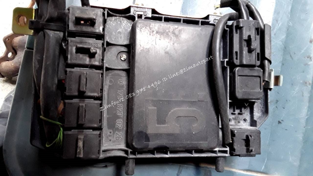 กล่องคอนโทรลเบาะรถยนต์ benz E220 เก่าญี่ปุ่น