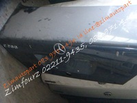 ฝากระโปรงหลังรถยนต์ benz C220 เก่าญี่ปุ่น
