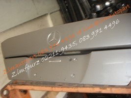 ฝากระโปรงหลังรถยนต์ benz 300E เก่าญี่ปุ่น