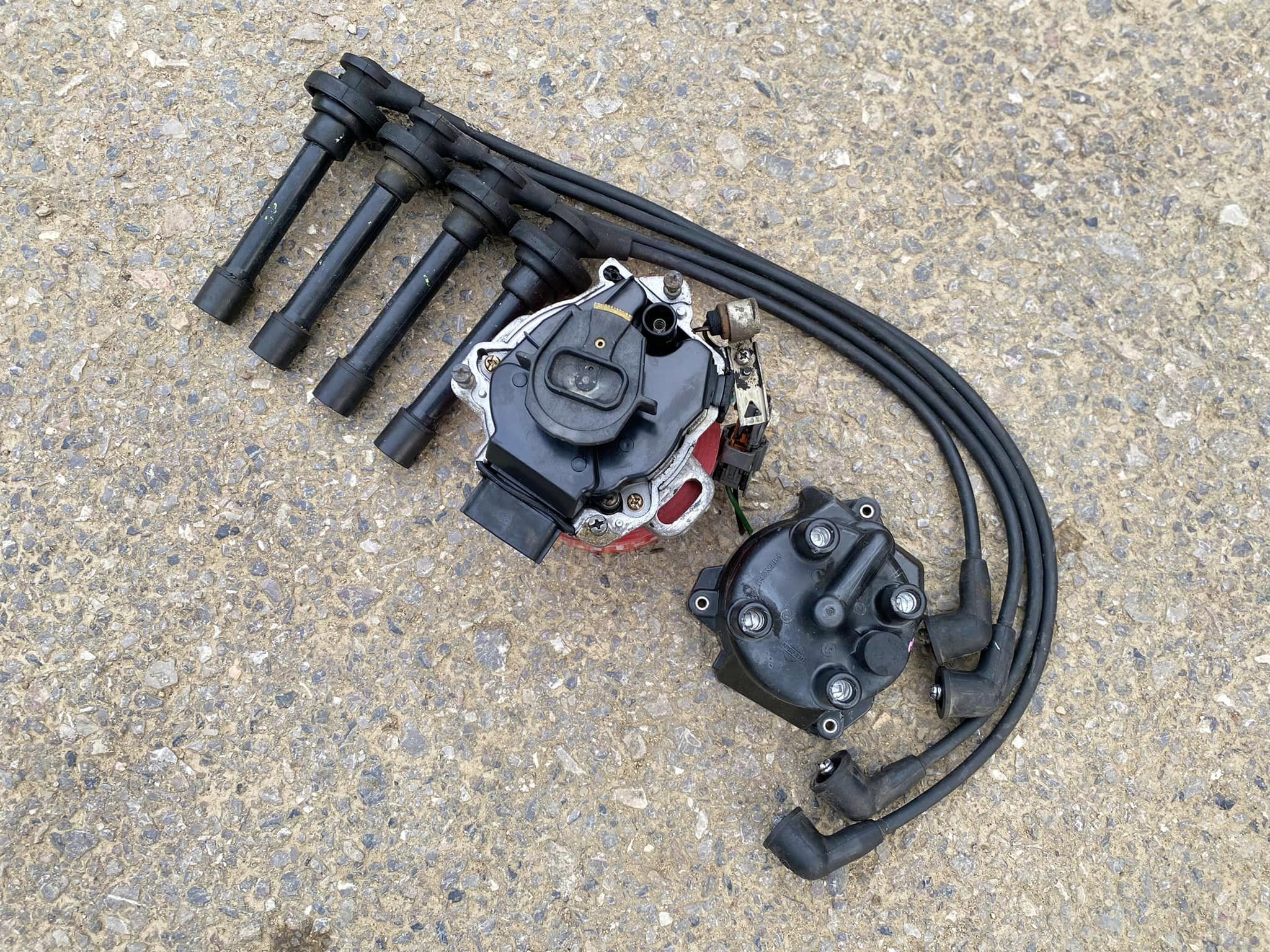 จานจ่ายแท้ NISSAN รหัส GA15 แถมสายหัวเทียน จานจ่ายแท้ NISSAN รหัส GA15 แถมสายหัวเทียน