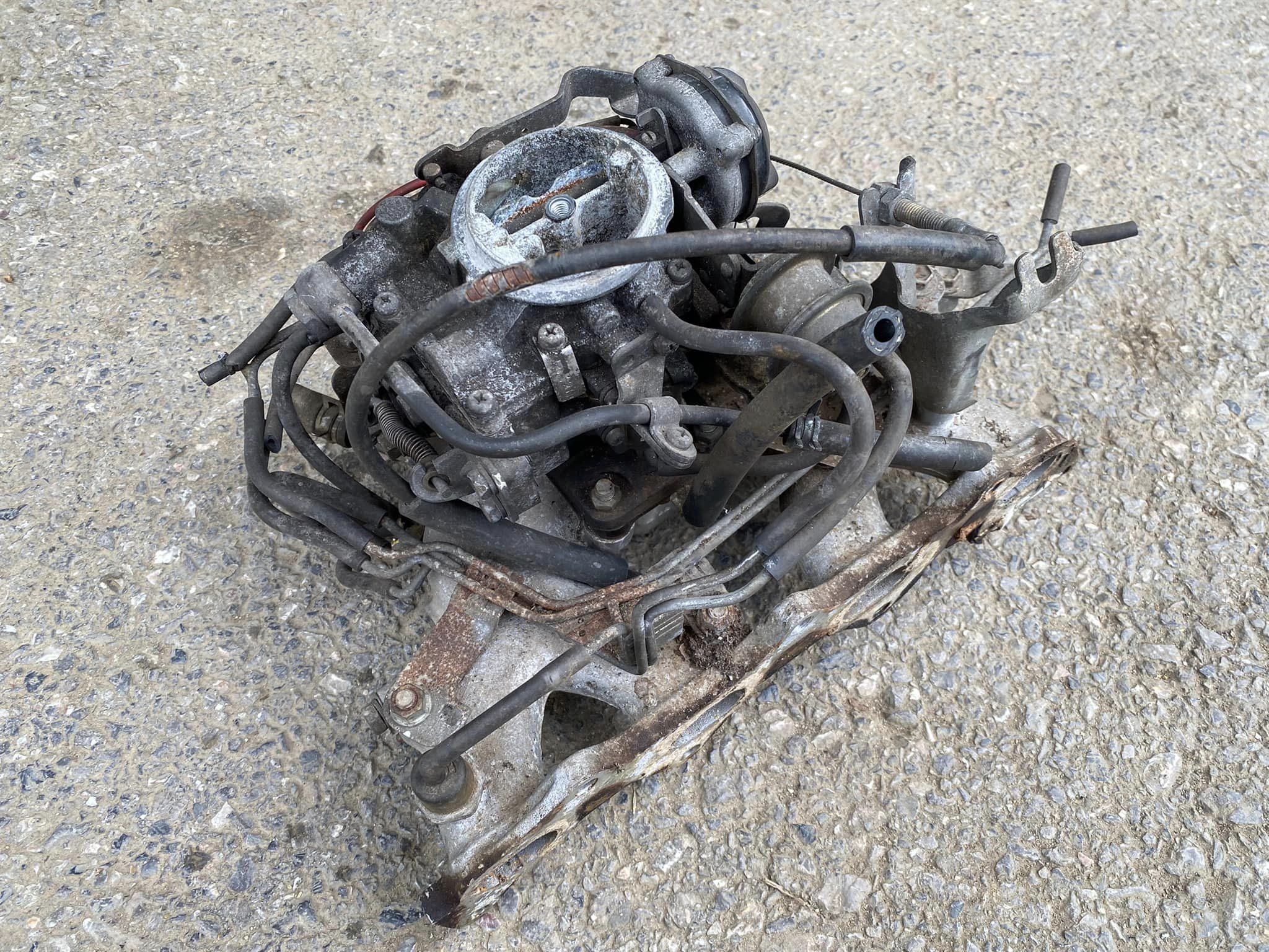 คาบูเรเตอร์ คอท่อไอดี แท้ TOYOTA 4AF คาบูเรเตอร์ คอท่อไอดี แท้ TOYOTA 4AF