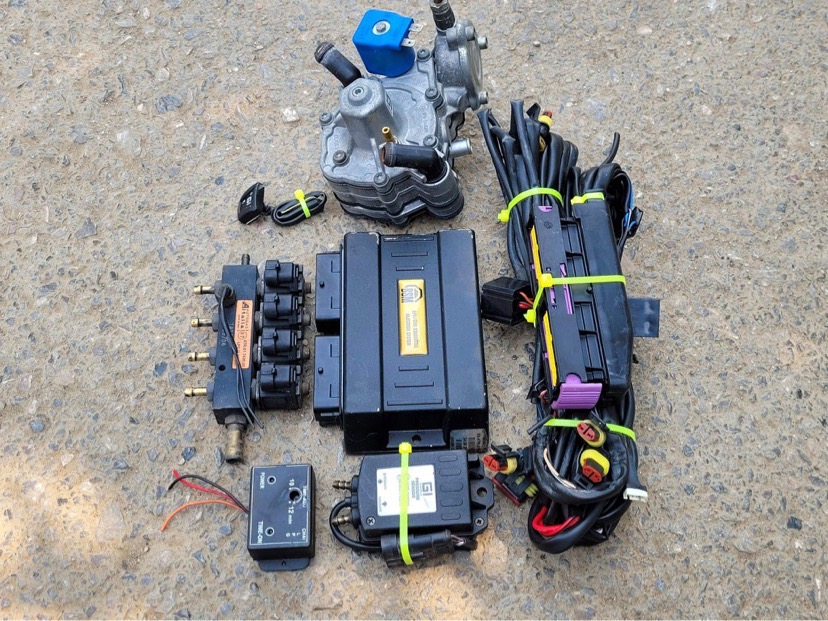 ชุดแก๊สหัวฉีด LPG ยี่ห้อ BSM แบบ 4 สูบ ชุดแก๊สหัวฉีด LPG ยี่ห้อ BSM แบบ 4 สูบ