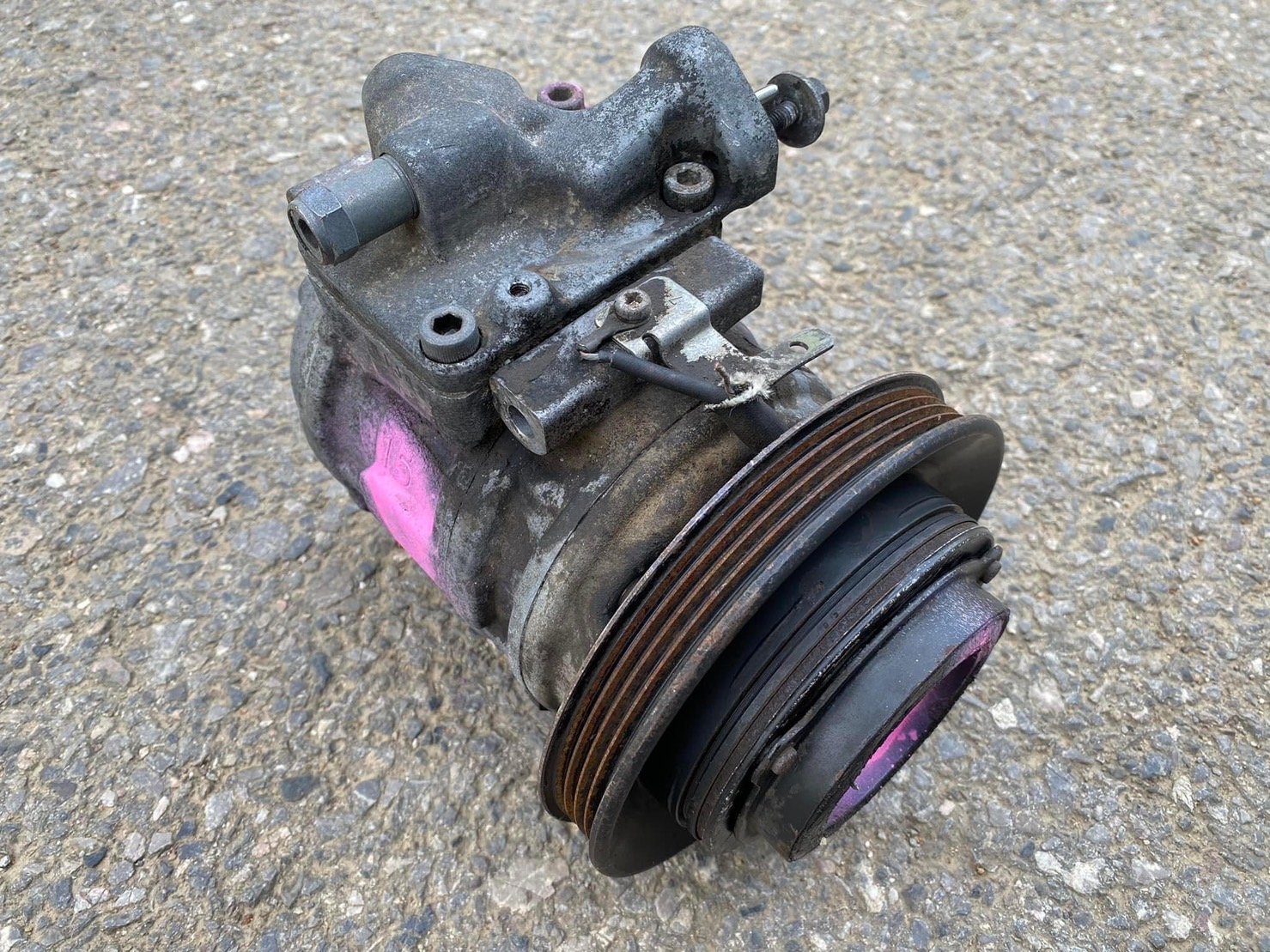 คอมแอร์ TOYOTA เครื่อง 4A 5A 7A รหัส 10PA15 คอมแอร์ TOYOTA เครื่อง 4A 5A 7A รหัส 10PA15