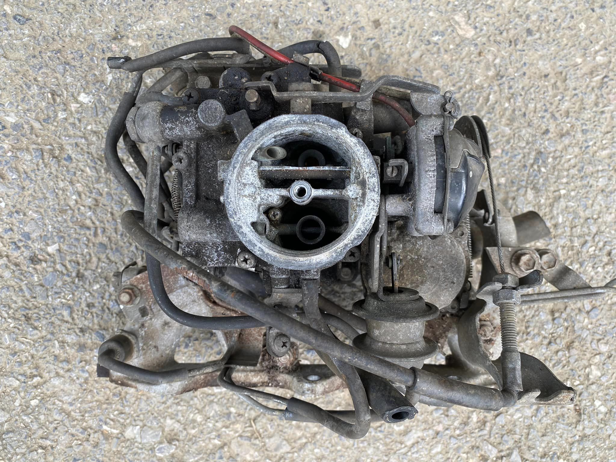 คาบูเรเตอร์ คอท่อไอดี แท้ TOYOTA 4AF คาบูเรเตอร์ คอท่อไอดี แท้ TOYOTA 4AF