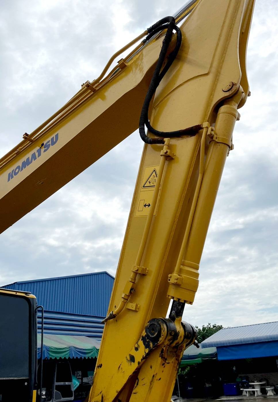 Komatsu 130-7เก่านอกระบบเต็มเอกสาร แจ้งจำหน่าย