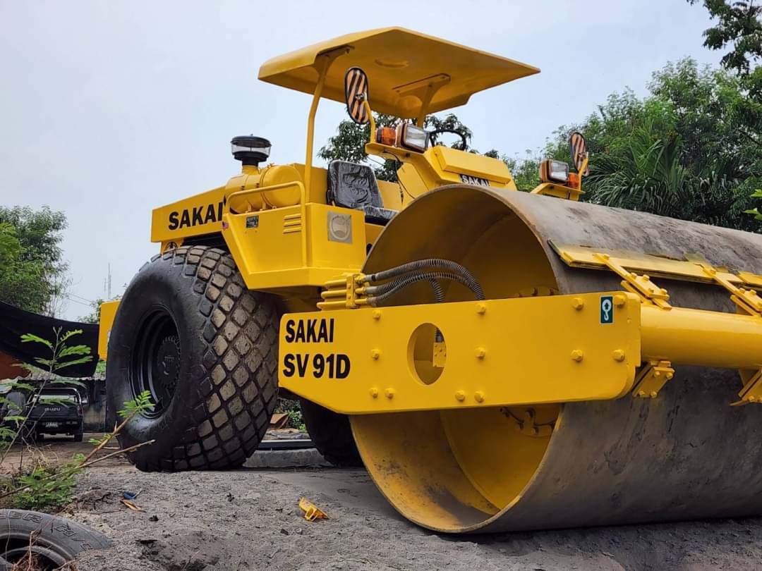 รถบดสั่นเสทือนSAKAI SV91Dเจ้าของขายเอง รถบดสั่นเสทือนSAKAI SV91Dเจ้าของขายเอง