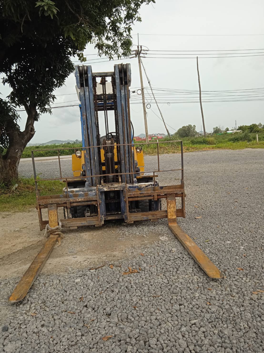 โฟลคลีฟ6ตันKomatsu