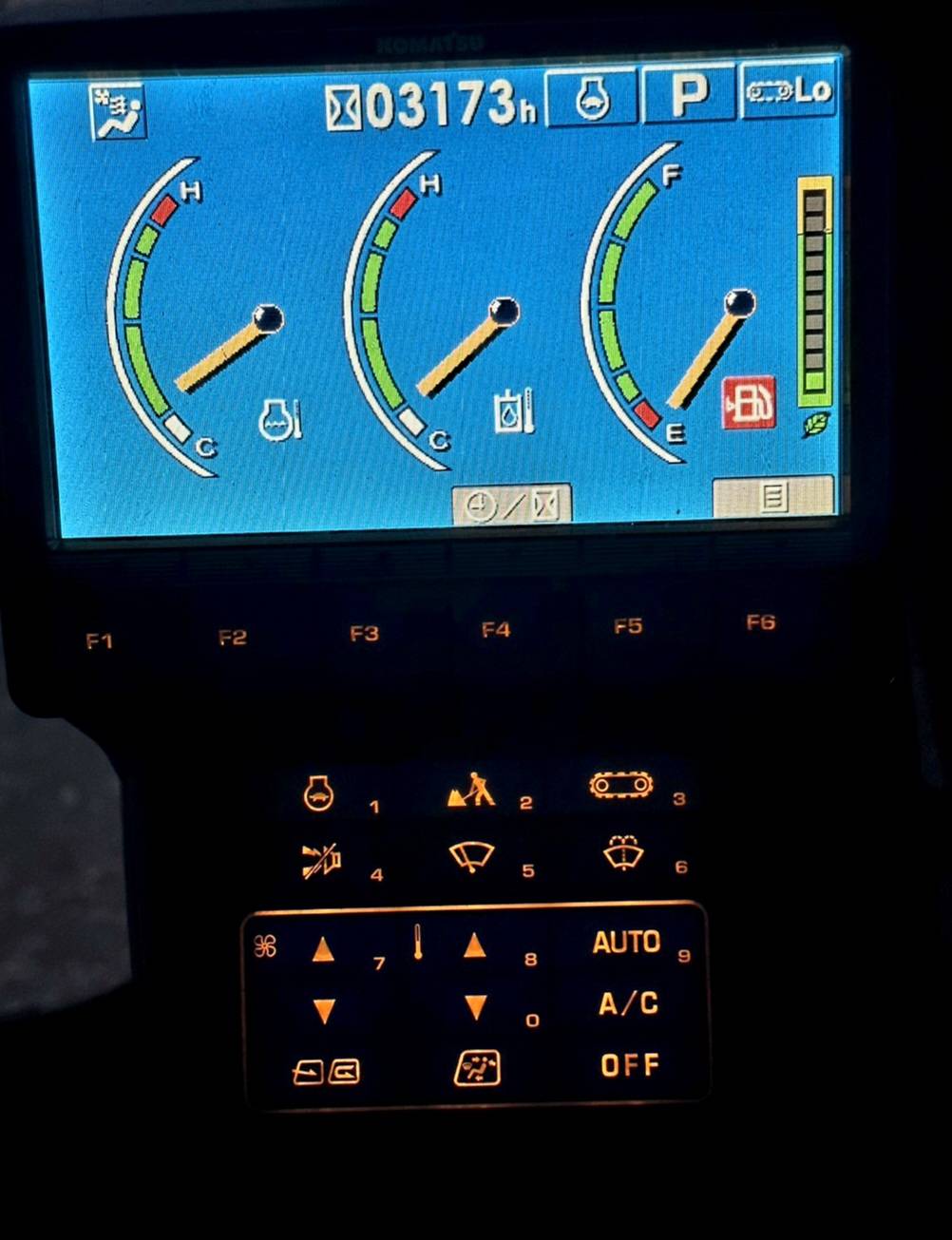 Komatsu 70-8เก่านอก3173ช.ม
