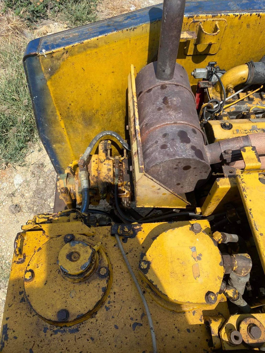 Komatsu60-5บูมยาวพร้อมโป๊ะคอนโทนน้ำมัน