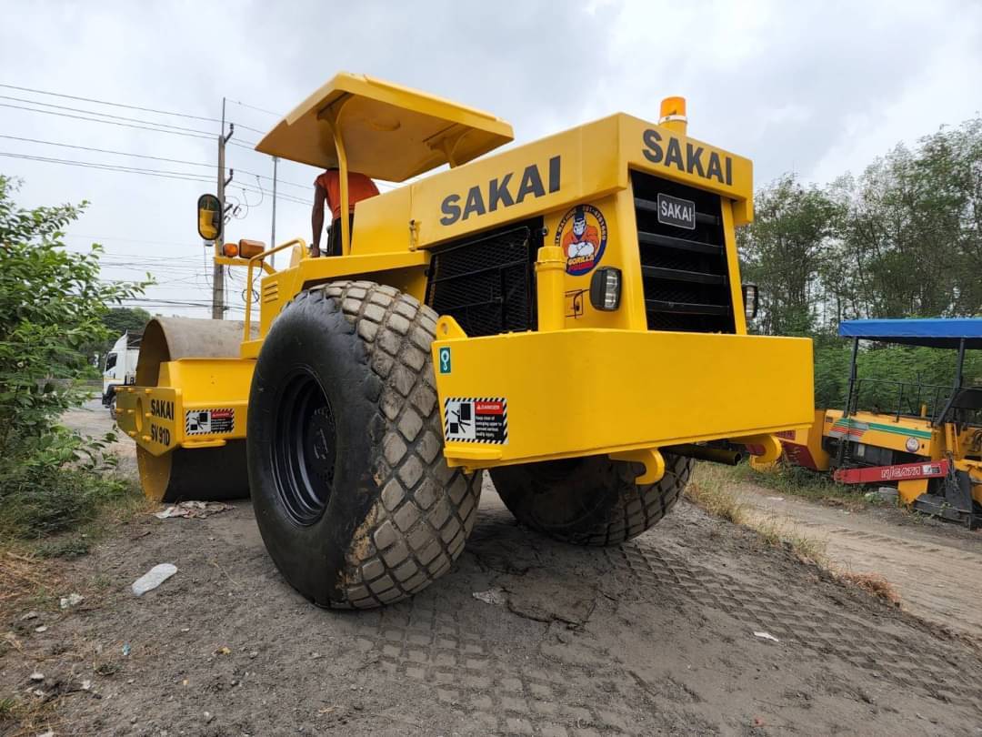 รถบดสั่นเสทือนSAKAI SV91Dเจ้าของขายเอง รถบดสั่นเสทือนSAKAI SV91Dเจ้าของขายเอง
