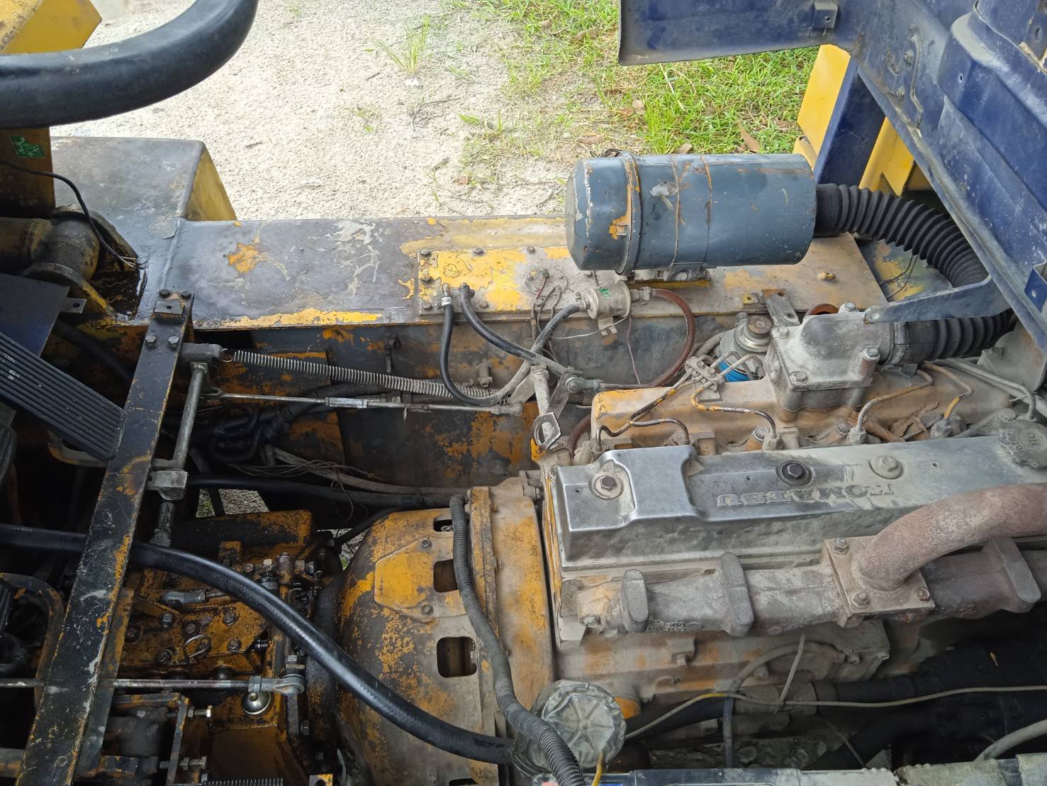 โฟลคลีฟ6ตันKomatsu
