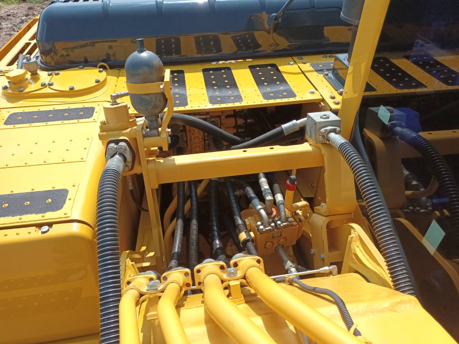 Komatsu 200-8MO เจ้าของขายเอง