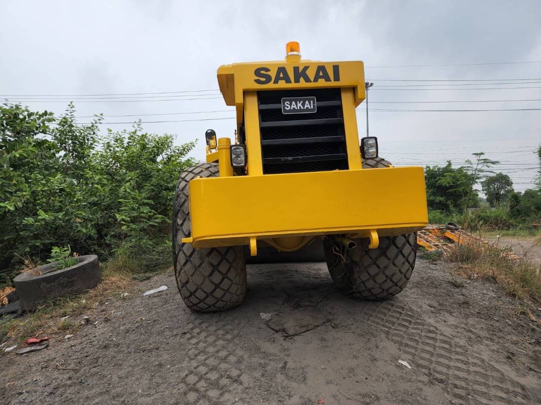 รถบดสั่นเสทือนSAKAI SV91Dเจ้าของขายเอง รถบดสั่นเสทือนSAKAI SV91Dเจ้าของขายเอง