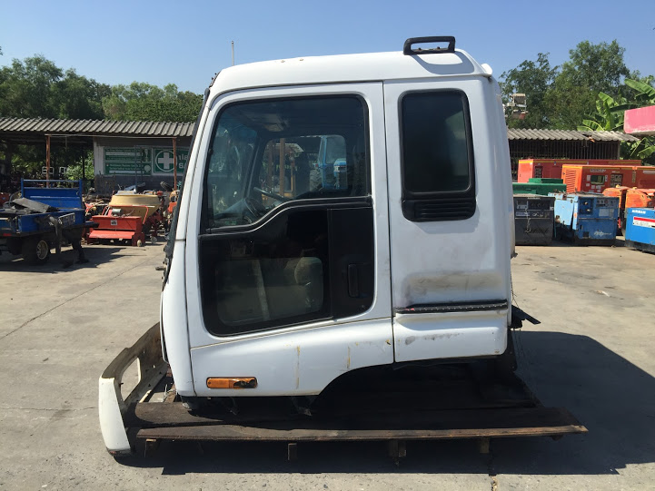 ขายหัวรถ ISUZU รุ่น GIGA มือ2นำเข้าจากญี่ปุ่น สภาพสวย ภายในสะอาด ไม่ผุ รุ่นใหม่ ทรงสวย น่าใช้งาน  ขายไม่แพง 38,000 บาท เท่านั้น