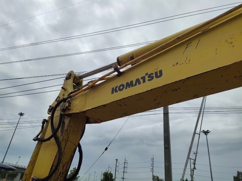 รถขุด Komatsu PC60-7 เครื่องยนต์ 4D95L เครื่องช่วงล่าง สภาพสวยเดิม จากญี่ปุ่น มือ2นำเข้าแท้ 100% ไม่