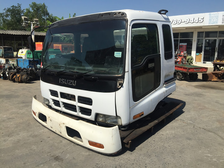 ขายหัวรถ ISUZU รุ่น GIGA มือ2นำเข้าจากญี่ปุ่น สภาพสวย ภายในสะอาด ไม่ผุ รุ่นใหม่ ทรงสวย น่าใช้งาน  ขายไม่แพง 38,000 บาท เท่านั้น