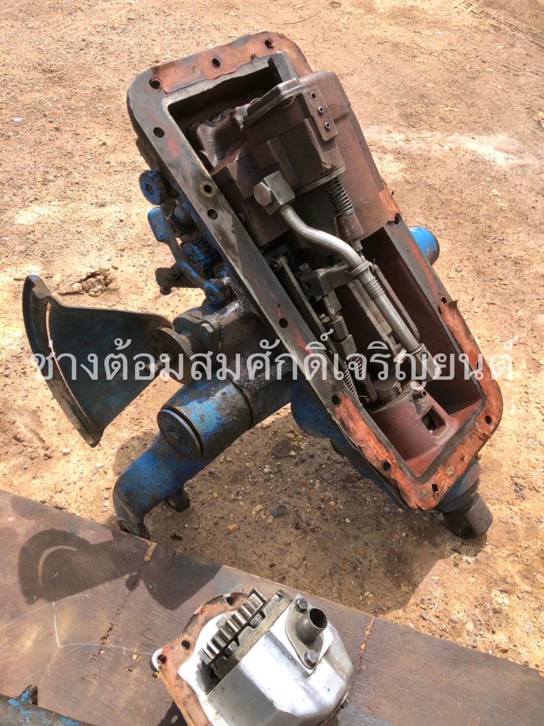 ฝาไฮดรอลิก ฟอร์ด รุ่น 77