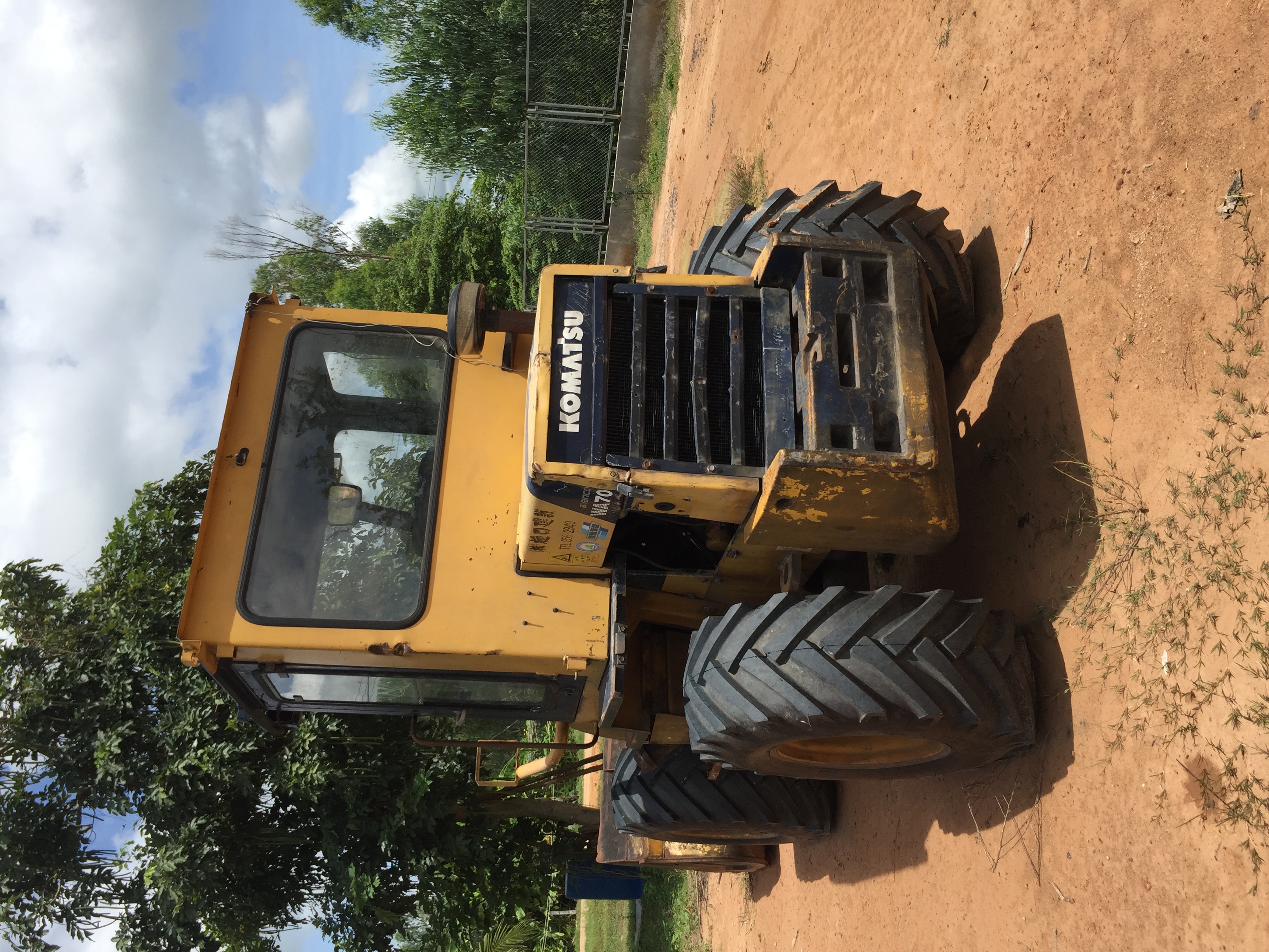 ขายรถตักล้อยาง komatsu wa70-1
