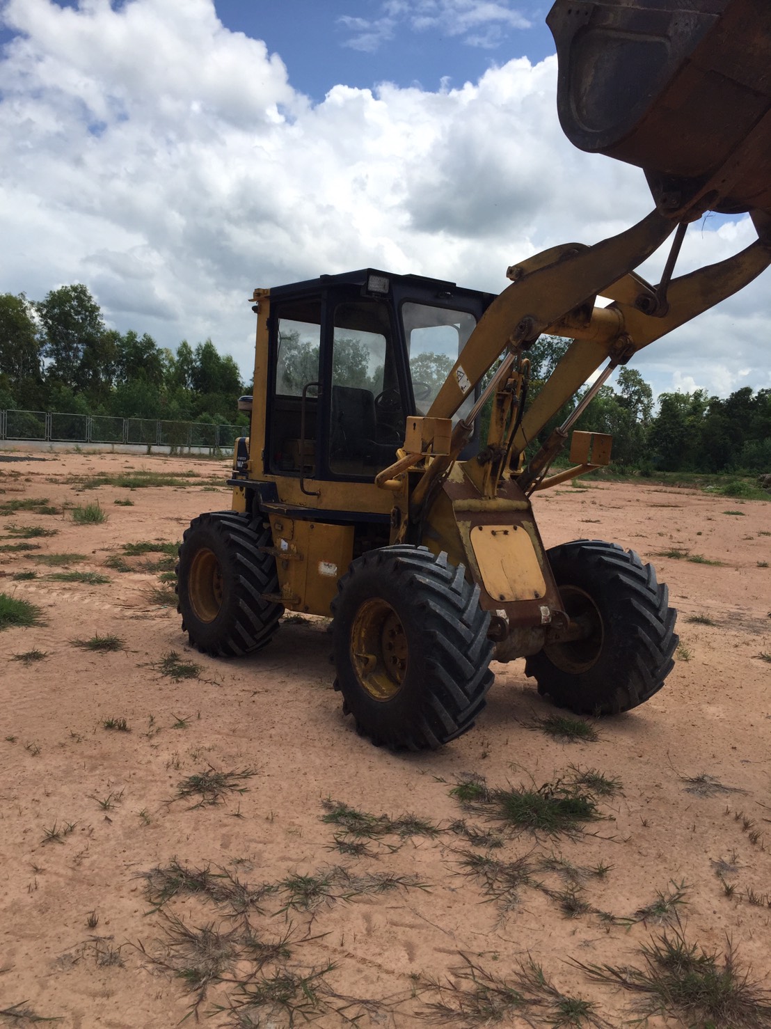 ขายรถตักล้อยาง komatsu wa70-1