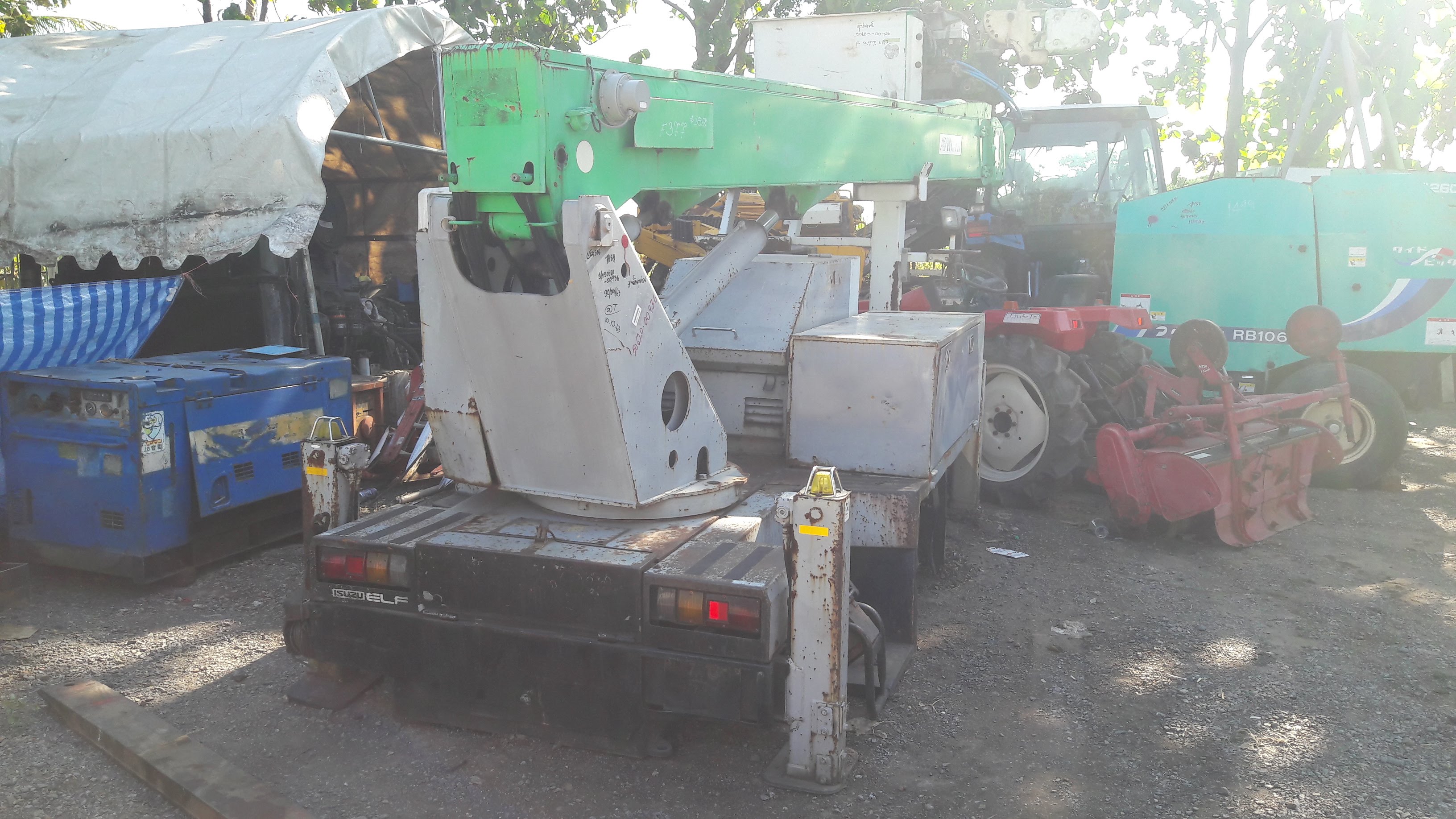 ขายกระเช้า AICHI SH145 พร้อเครื่อง ISUZU 3LB1 . เก่านอก 220000 บ 084-5424150 ขายกระเช้า AICHI SH145 พร้อเครื่อง ISUZU 3LB1 . เก่านอก 220000 บ 084-5424150