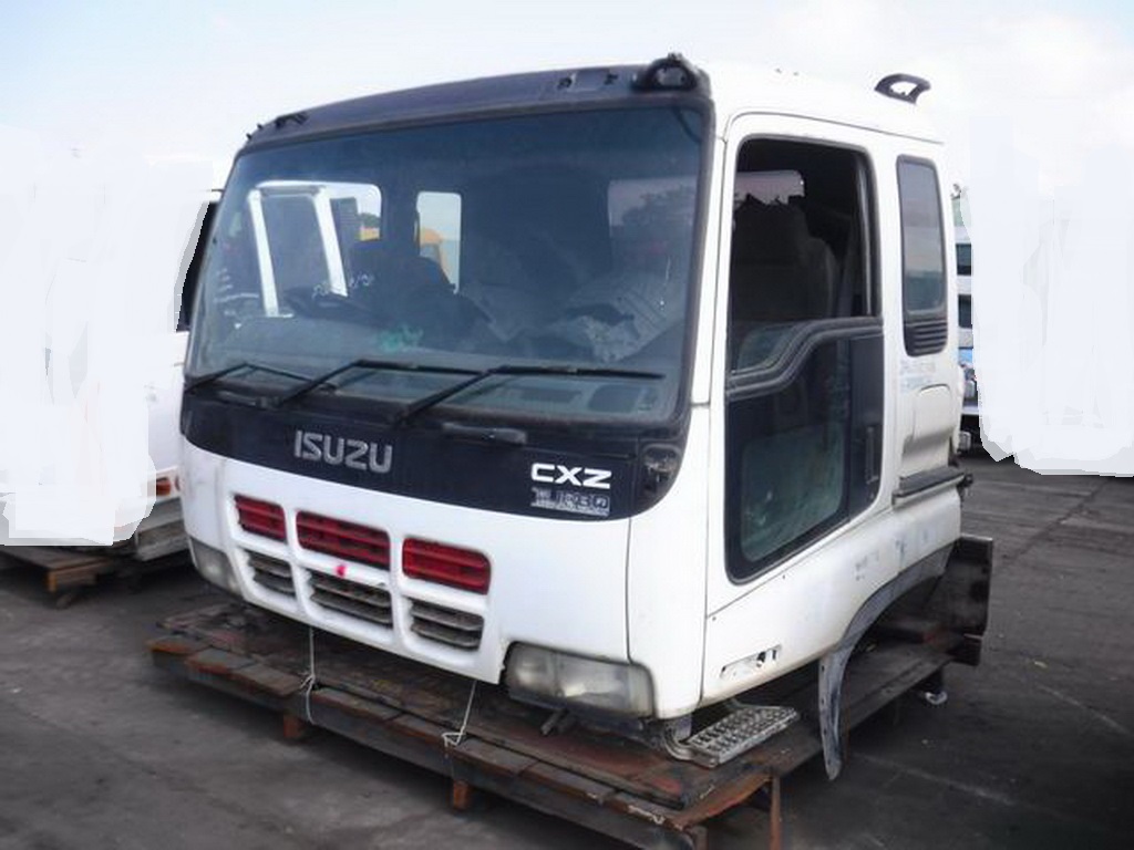 หัวเก๋ง ISUZU GIGA 3 ใบปัด เกียร์ธรรมดา กระจกไฟฟ้า เก่านอก ขาย 89000 084-5424150 หัวเก๋ง ISUZU GIGA 3 ใบปัด เกียร์ธรรมดา กระจกไฟฟ้า เก่านอก ขาย 89000 084-5424150