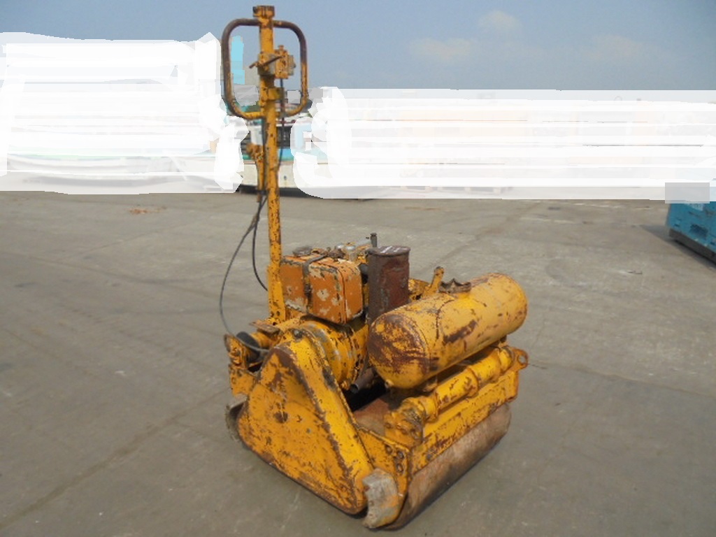 รถบดเดินตาม BOMAG BW65S เก่านอก ตามสภาพ 55,000 บ. โทร. 084-542-4150 รถบดเดินตาม BOMAG BW65S เก่านอก ตามสภาพ 55,000 บ. โทร. 084-542-4150