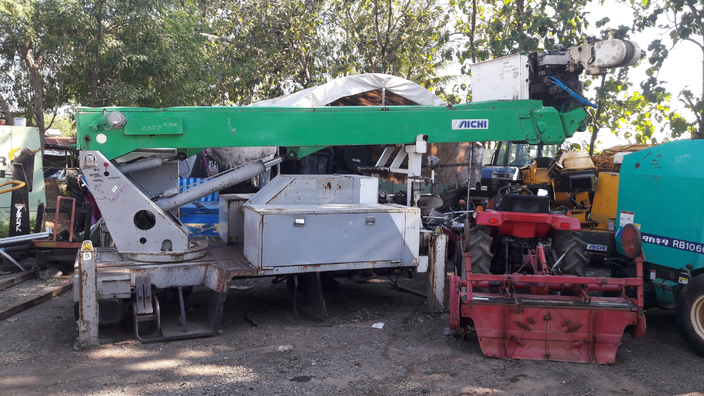 ขายกระเช้า AICHI SH145 พร้อเครื่อง ISUZU 3LB1 . เก่านอก 084-5424150
