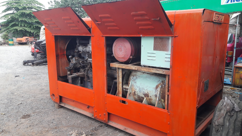 ขายเครื่องปั่นไฟ150KVA. DENYO DCA150 SH 150 KVA เก่านอก โทร 084-5424150