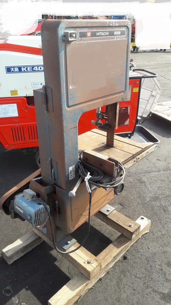 ขาย เลื้อยสายพาน   HITACHI B602 เก่าญี่ปุ่น ไม่เคยใช้ในไทย 20000 บ. โทร 084-5424150