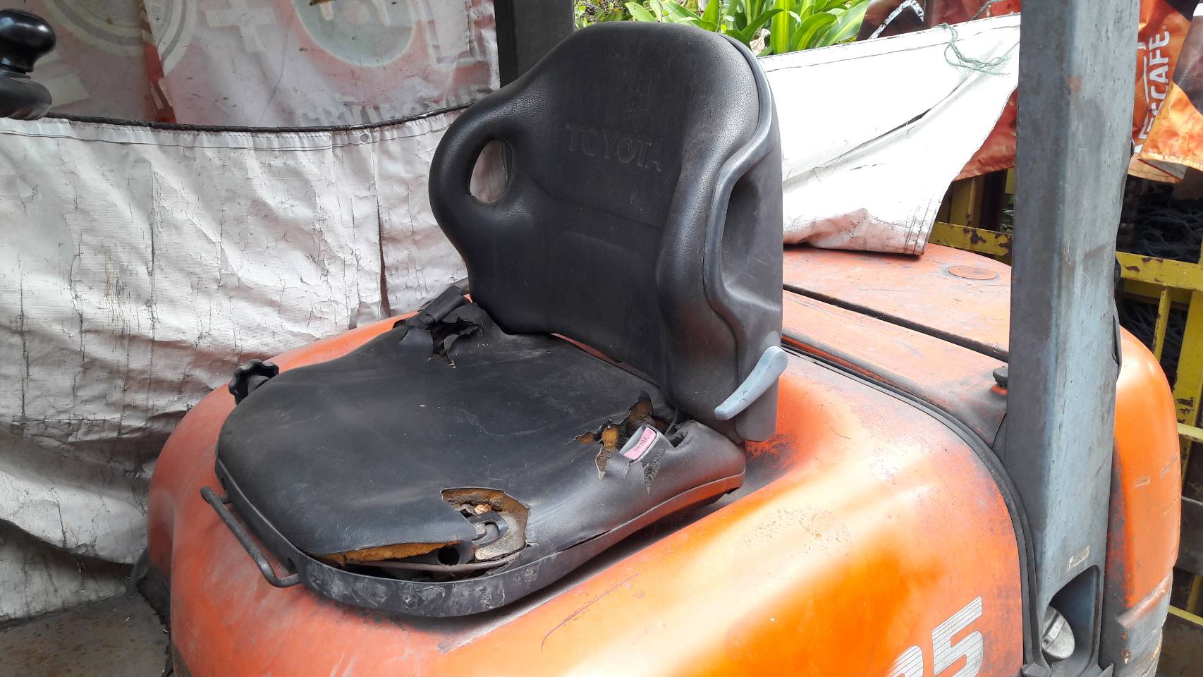 ขายรถฟอร์คลิฟต์ TOYOTA 6FG25 เบนซิน เกียร์ออโต้ ไมล์2955น 084-5424150 เน้นโทรคับ line id: rapinzat