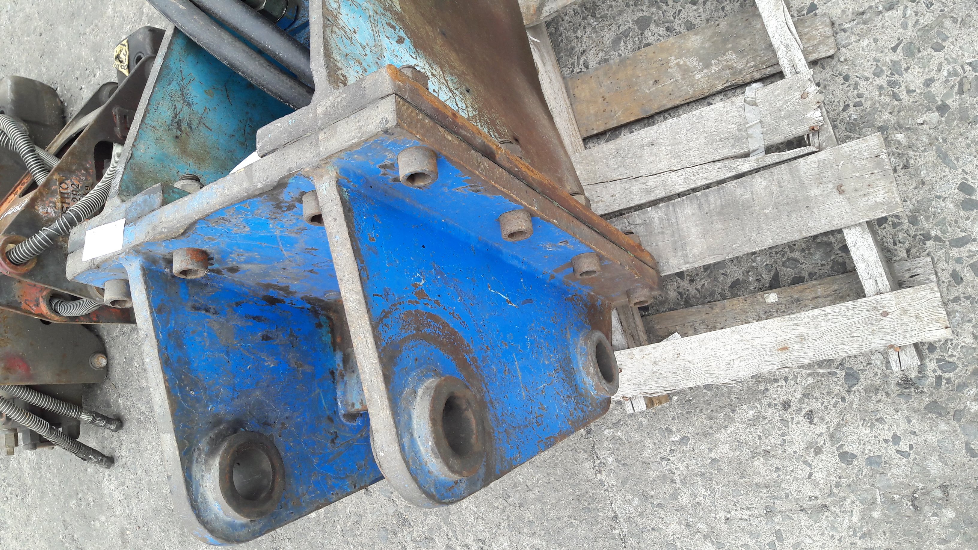 Krupp HM 301 น้ำหนัก 450 kg, เยอรมัน ซอกใน 17 ซม.รูสลัก 45 mm. เข็ม 80 mm ราคา 95,000 บาท 084-5424150