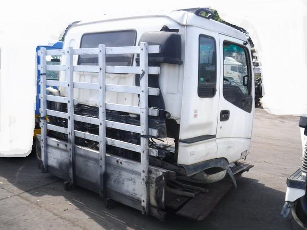 หัวเก๋ง ISUZU GIGA 3 ใบปัด เกียร์ธรรมดา กระจกไฟฟ้า เก่านอก ขาย 89000 084-5424150 หัวเก๋ง ISUZU GIGA 3 ใบปัด เกียร์ธรรมดา กระจกไฟฟ้า เก่านอก ขาย 89000 084-5424150