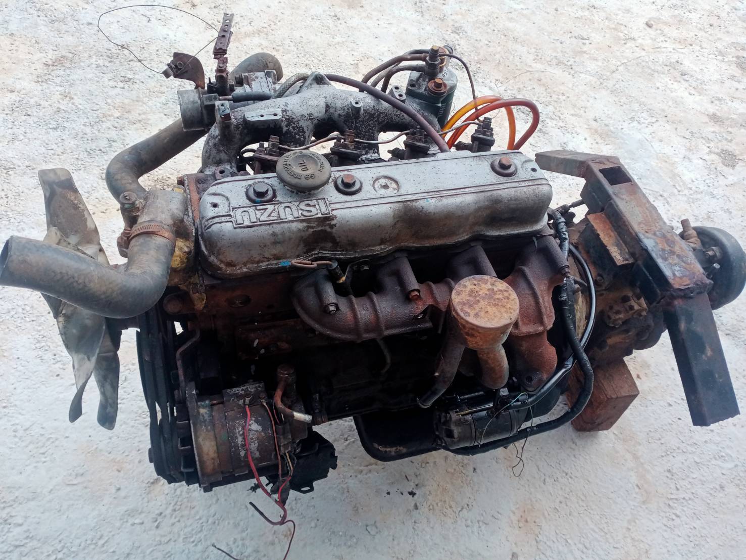 เครื่องยนต์อิซูซุ 85 แรงม้า