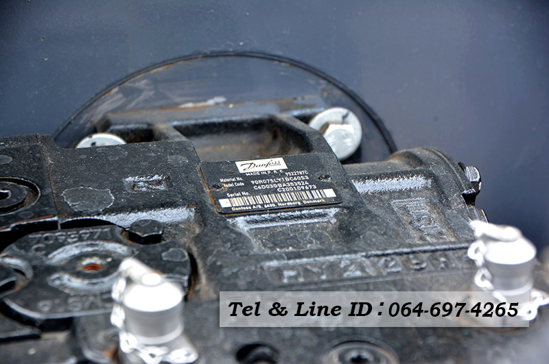 ขายรถบดอัดสั่นสะเทือนเปลือกหนามหุ้มเรียบ 10 ตัน ใหม่ XCMG