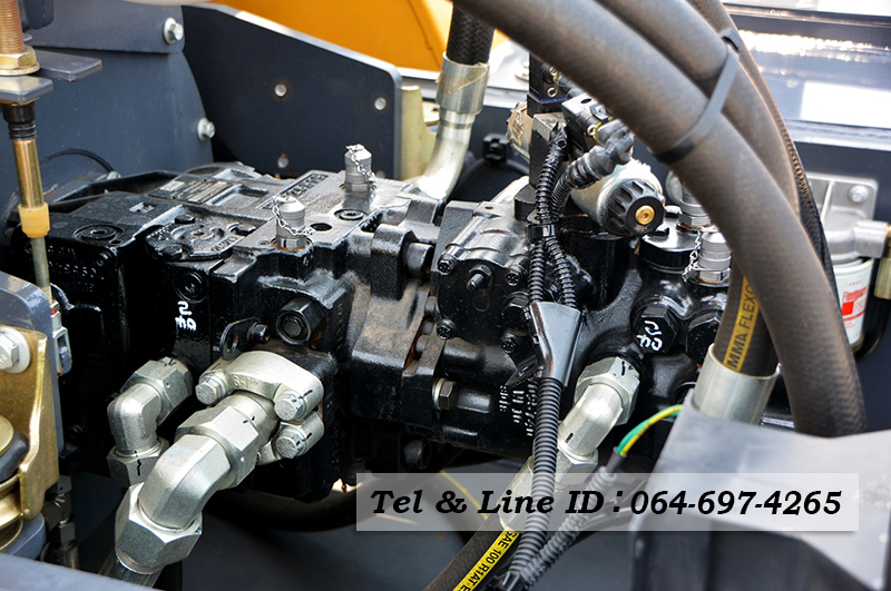 ขายรถบดอัดสั่นสะเทือนเปลือกหนามหุ้มเรียบ 10 ตัน ใหม่ XCMG