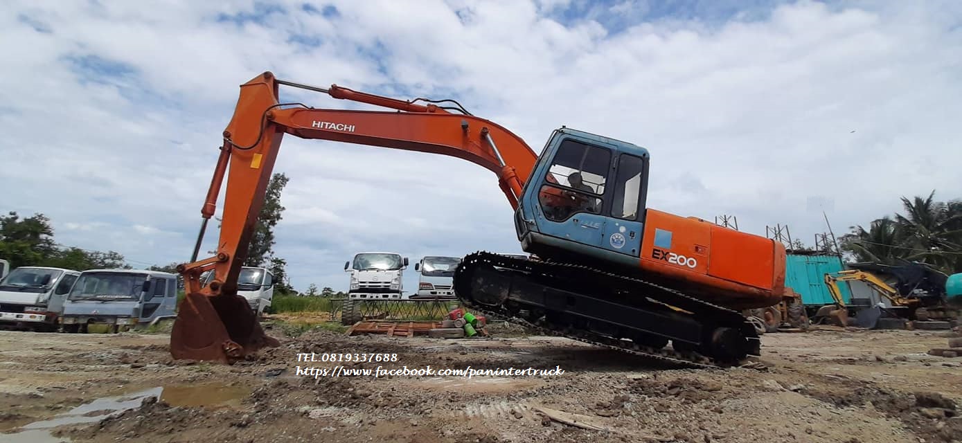 จัดให้เพียง 722,000 บาท ด่วนๆ ที่ จ.สมุทรปราการ รถขุดใหญ่ HYD. EXCAVATOR HITACHI EX200-3
เก่านอก ยังไม่เคยใช้ในไทย มีตู้/มีเก๋ง/มีประตู