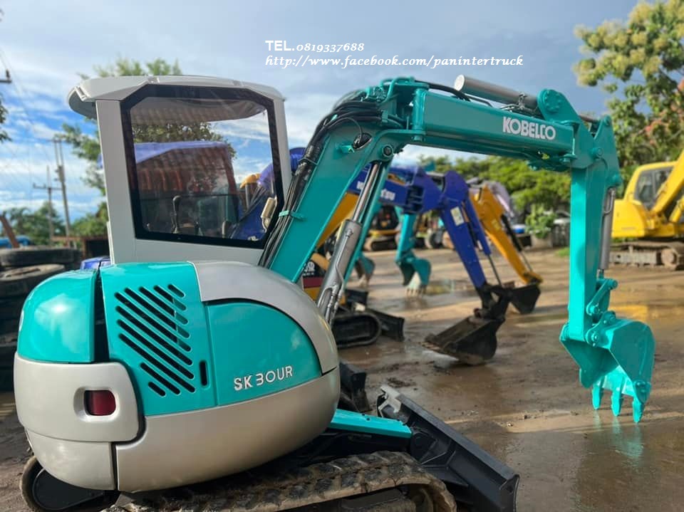 ราคาปังๆรถขุดเล็ก โกเบ เก่าบ้าน ราคาเพียง 255,000 บาท
KOBELCO SK30UR ขนาด 3 ตัน ราคาปังๆรถขุดเล็ก โกเบ เก่าบ้าน ราคาเพียง 255,000 บาท
KOBELCO SK30UR ขนาด 3 ตัน