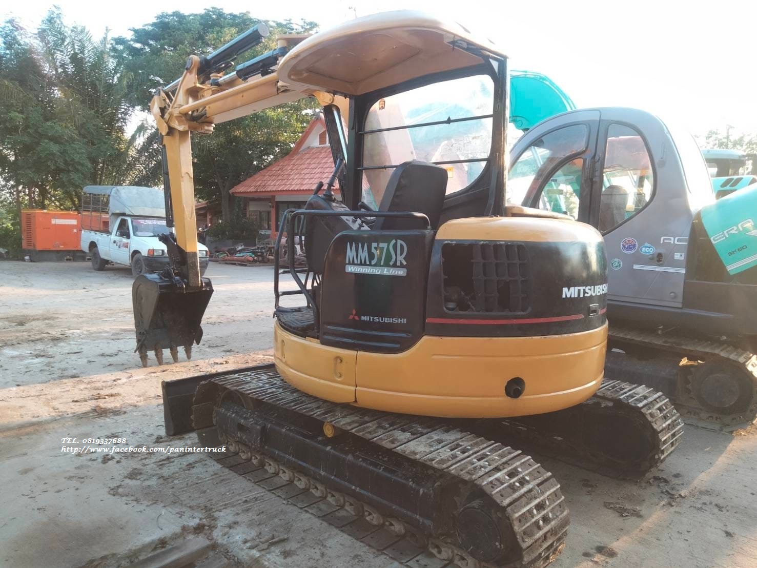 ราคาพิเศษเพียง 355,000 บาท ต้อนรับเทศกาลสงกรานต์ มีเล่มทะเบียน 
รถขุดมิตซู MITSUBISHI MM57
เทียบเท่าแคท CAT305