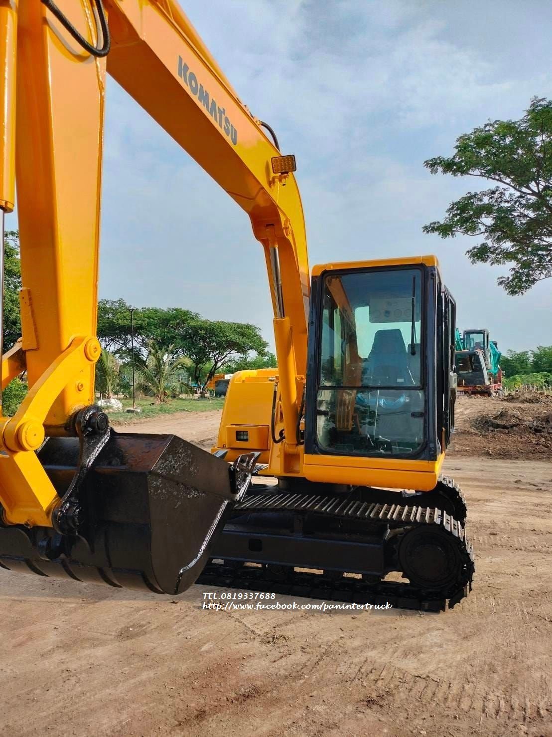 Vายรถขุด #โคมัสสุ #PC60 รุ่น 7 เก่านอกแท้ 
ขนาด 7 ตัน💥ราคาเพียง 550,000 บาท