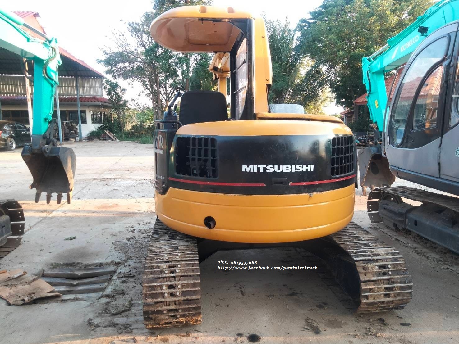 ราคาพิเศษเพียง 355,000 บาท ต้อนรับเทศกาลสงกรานต์ มีเล่มทะเบียน 
รถขุดมิตซู MITSUBISHI MM57
เทียบเท่าแคท CAT305